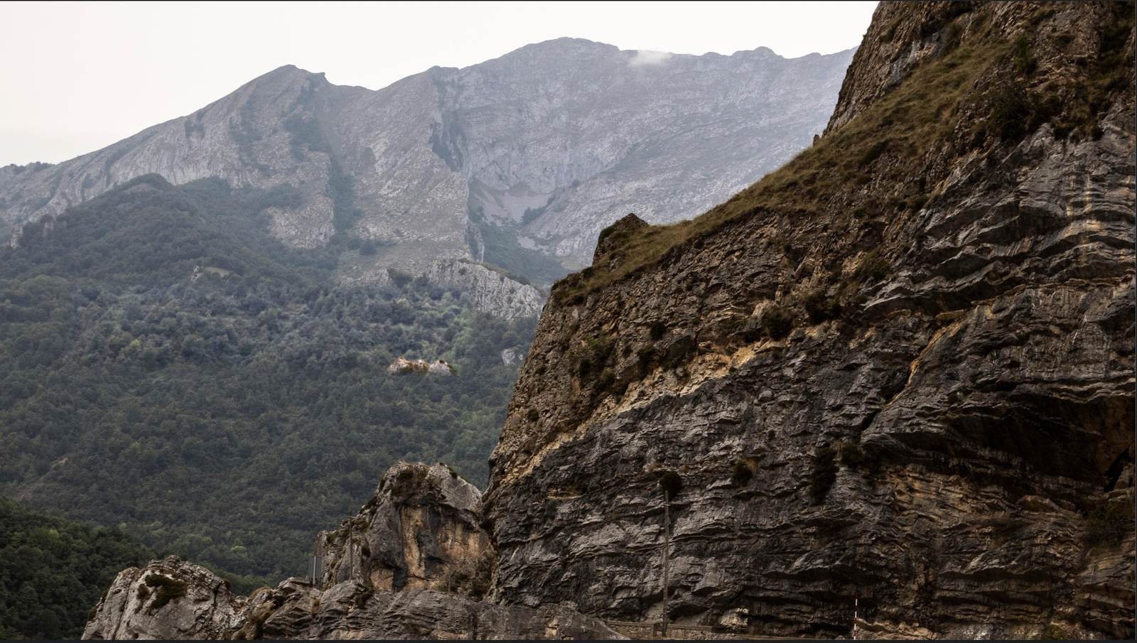 Montañas y acantilado — visión de largo plazo